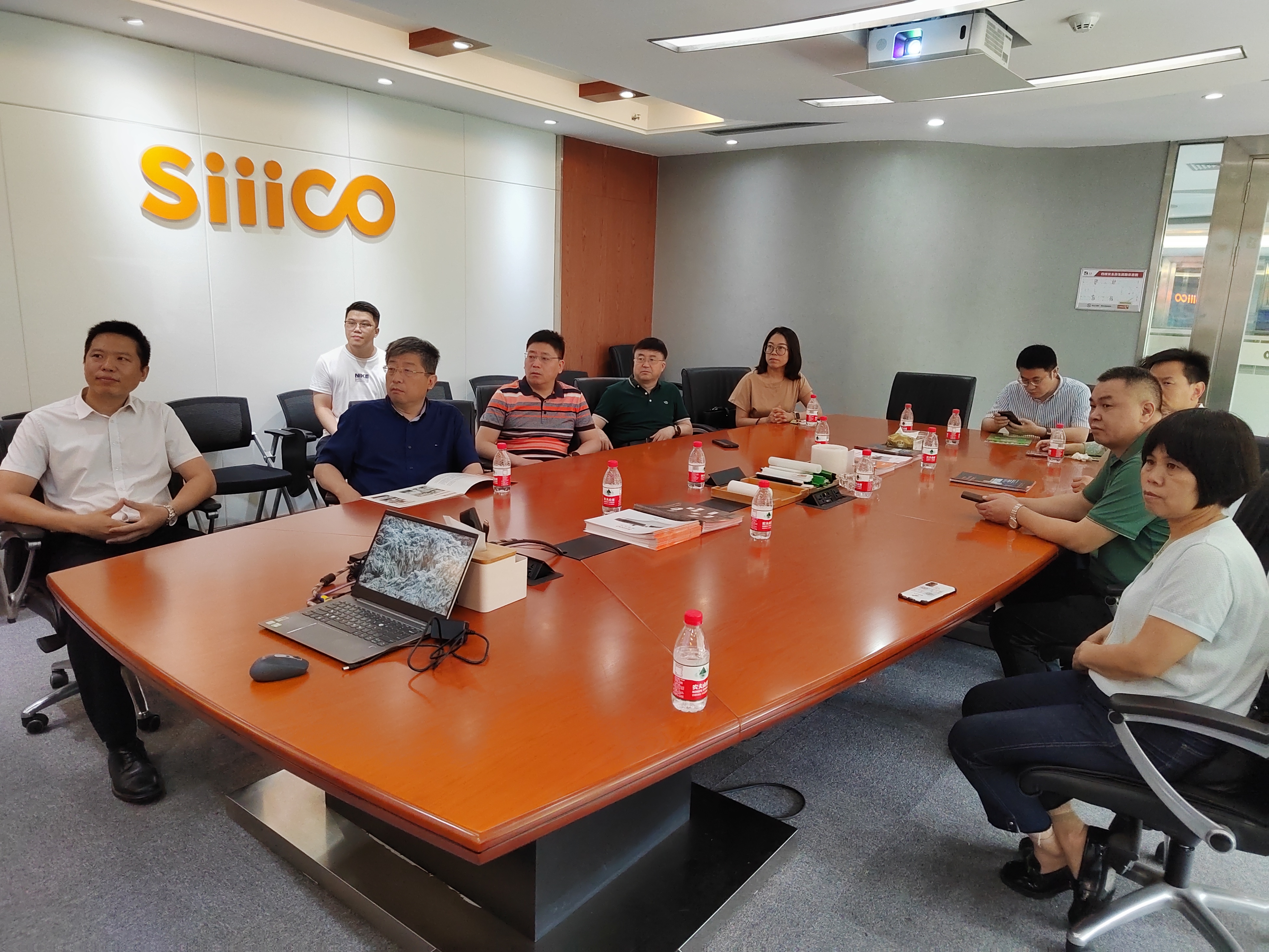 9a1a93630c7245fa852fd415d9faf9a0.jpg 9a1a93630c7245fa852fd415d9faf9a0.jpg